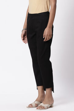 Black Solid Slim Pants image number 2
