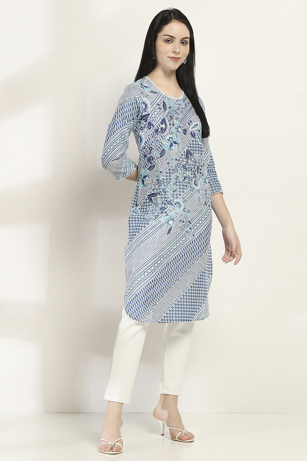 Indigo Cotton Printed Straight Kurta image number 4