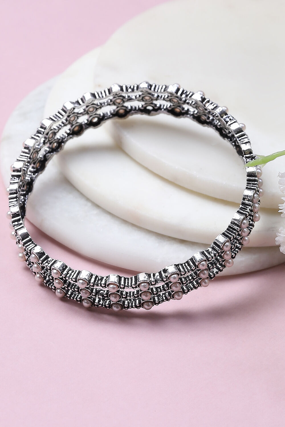 Pearl White Alloy Bangles image number 2