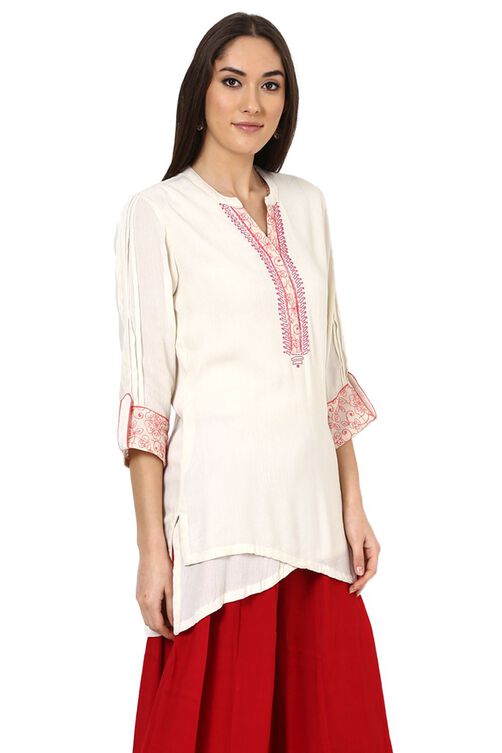 White Straight Viscose Rayon Indie Top image number 3