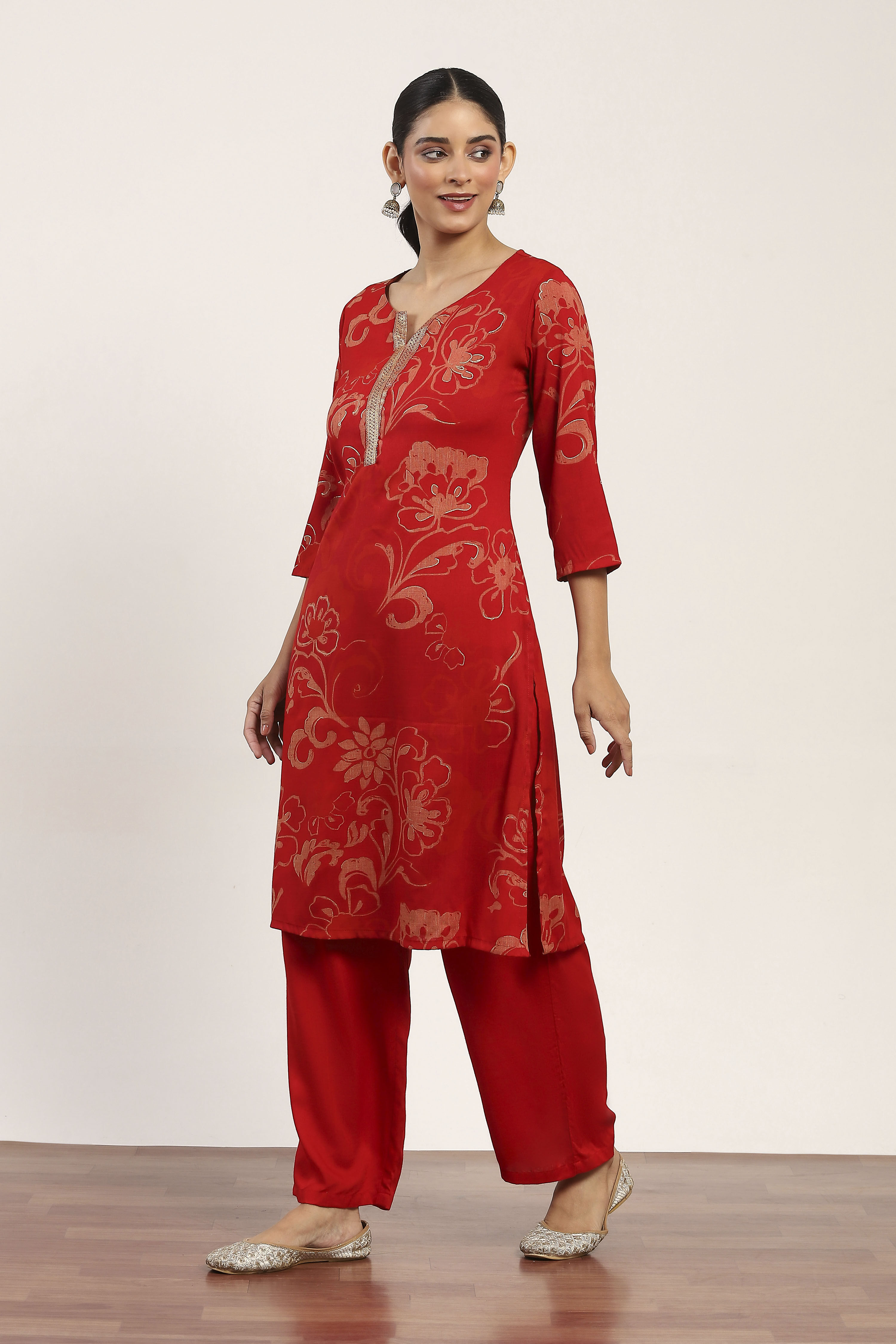 Red Viscose Polyester Viscose Rayon Kurta Pants Set image number 3