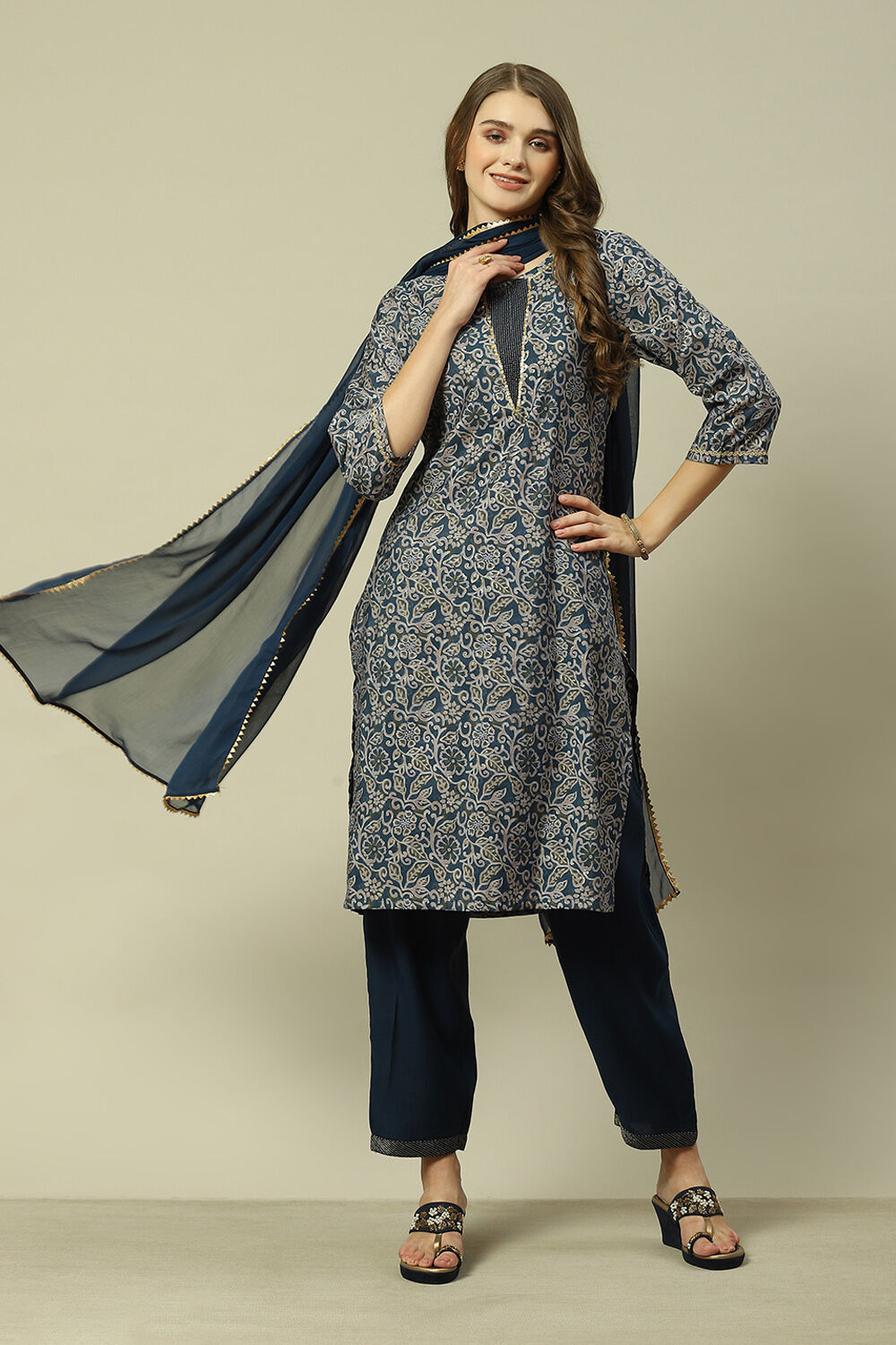 Rangriti hotsell suit set