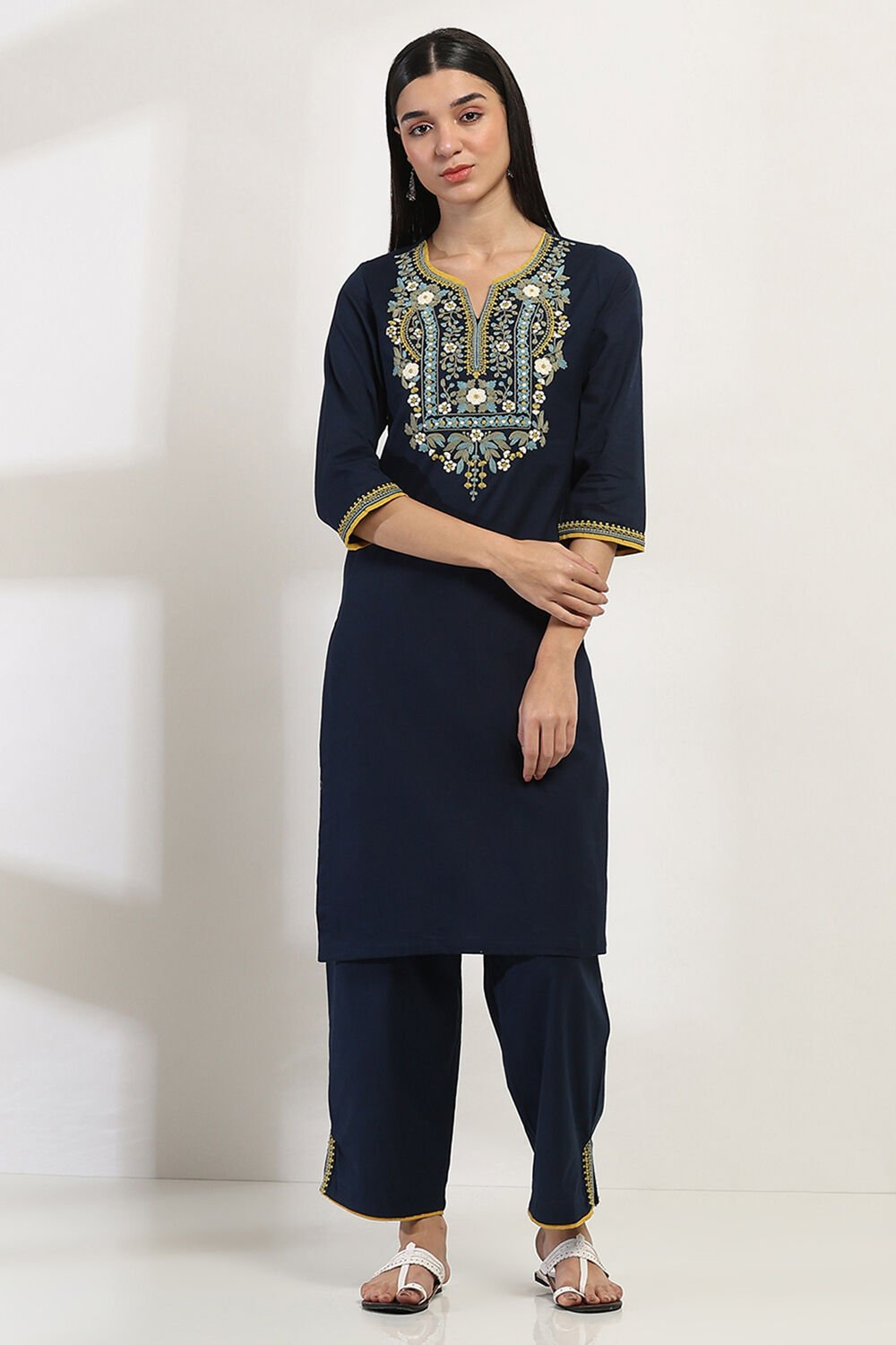Navy Blue Cotton Blend Straight Kurta Set image number 6