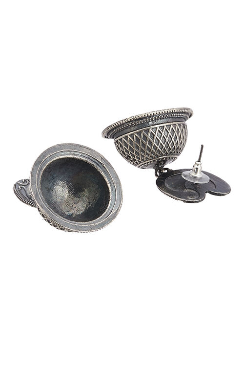 Silver Metal Brass Earrings image number 2