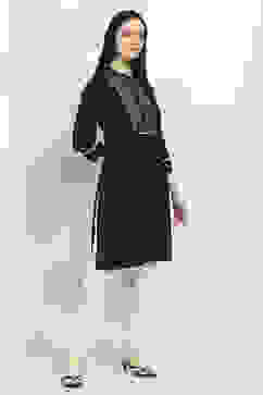 Black Solid Straight Kurta image number 4