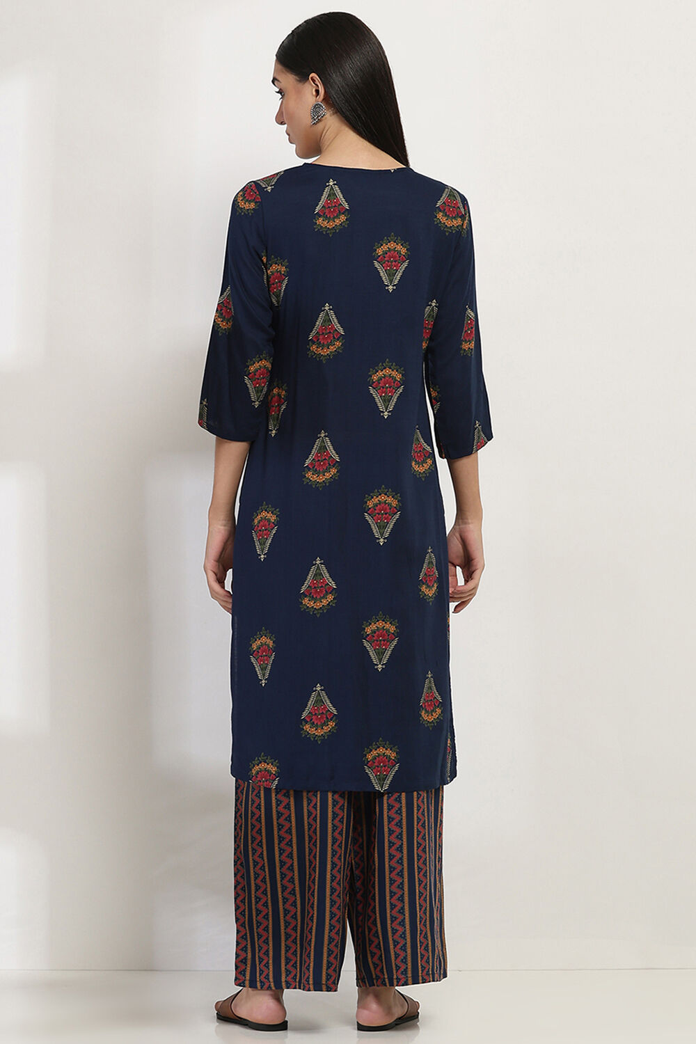 Navy Blue Printed Straight Kurta Set image number 4