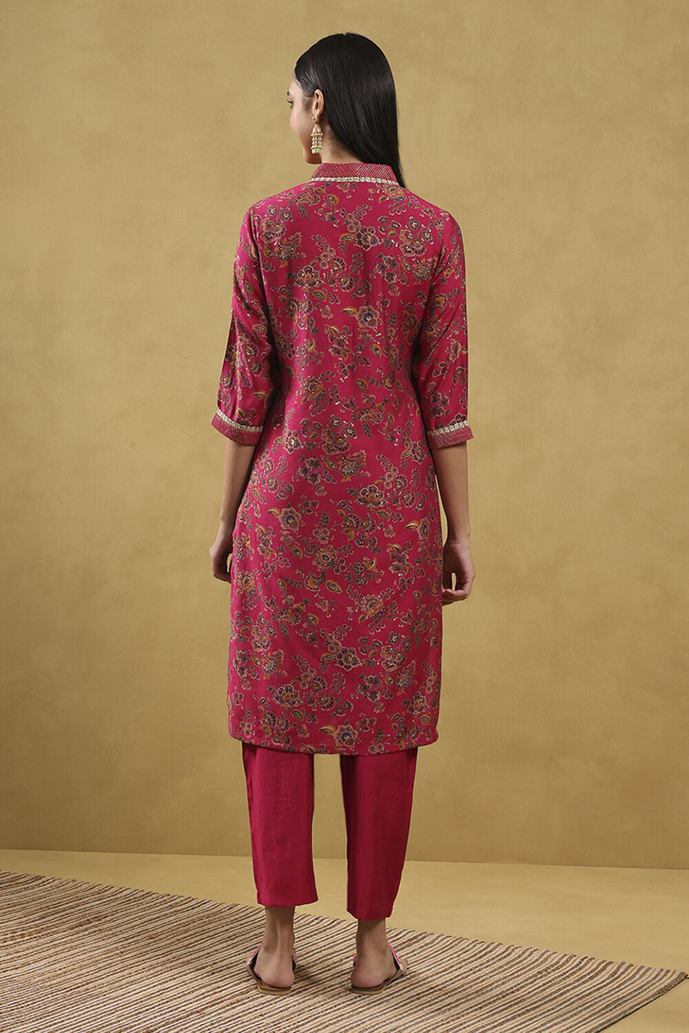 Pink Viscose Blend Printed Straight Suit Set image number 3