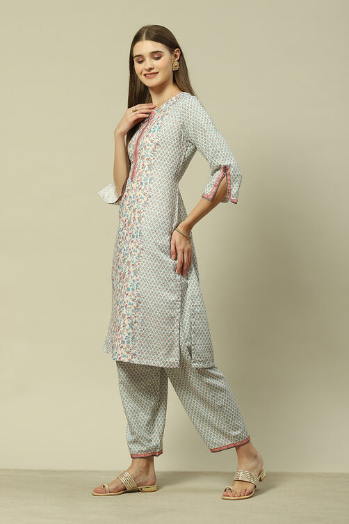 White Viscose Straight Printed Kurta Palazzo Suit Set image number 3