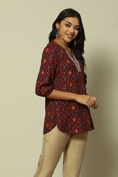 Maroon Viscose Straight Printed Top image number 3