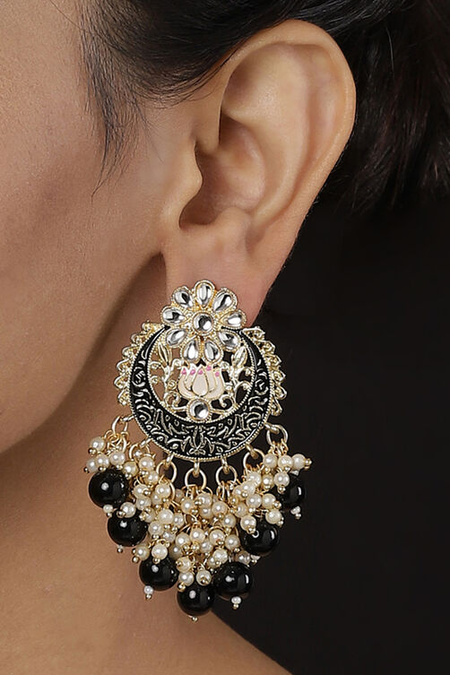 Black Metal Brass Earrings image number 0