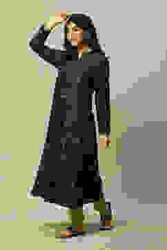 Black Cotton Blend Straight Printed Dress image number 2