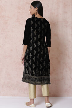 Black Velvet Straight Kurta image number 4