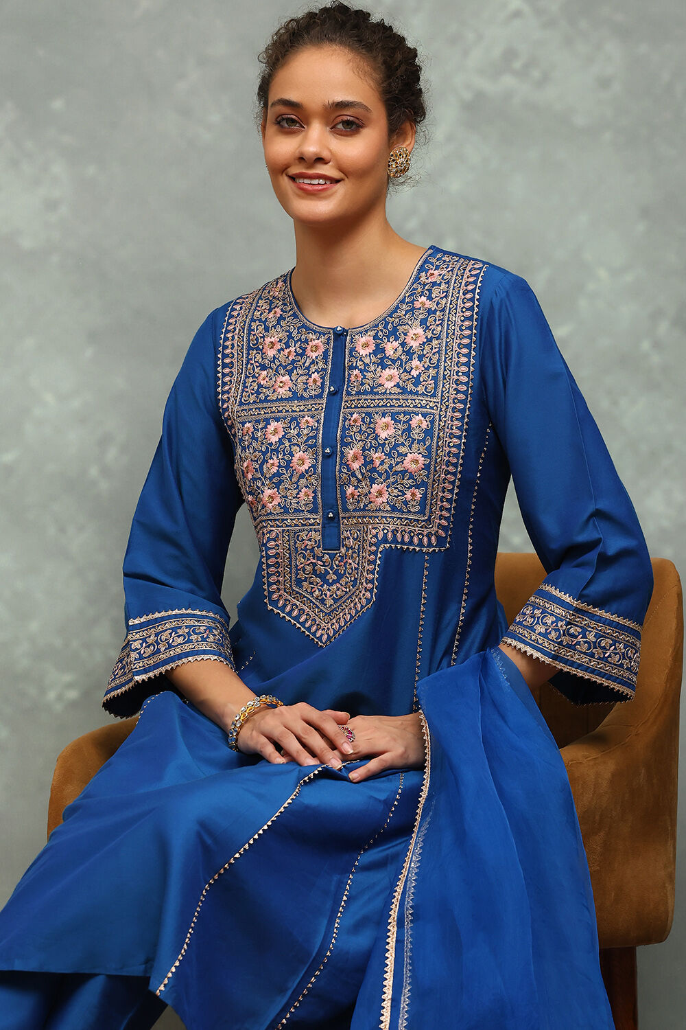 Blue Viscose Blend Embroidered Kalidar Suit Set image number 7