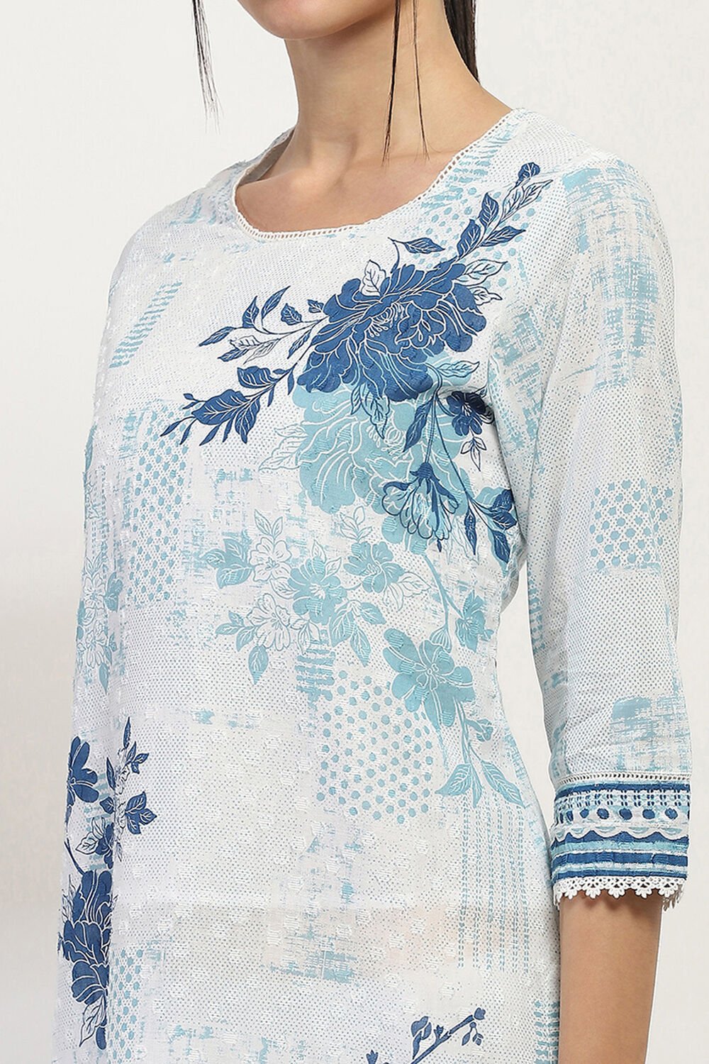 Off-White and Blue Cotton Straight Kurta image number 1