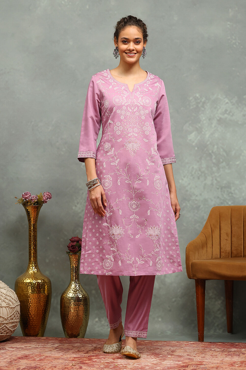 Lavender Viscose Blend Printed Straight Kurta Pants Set image number 5
