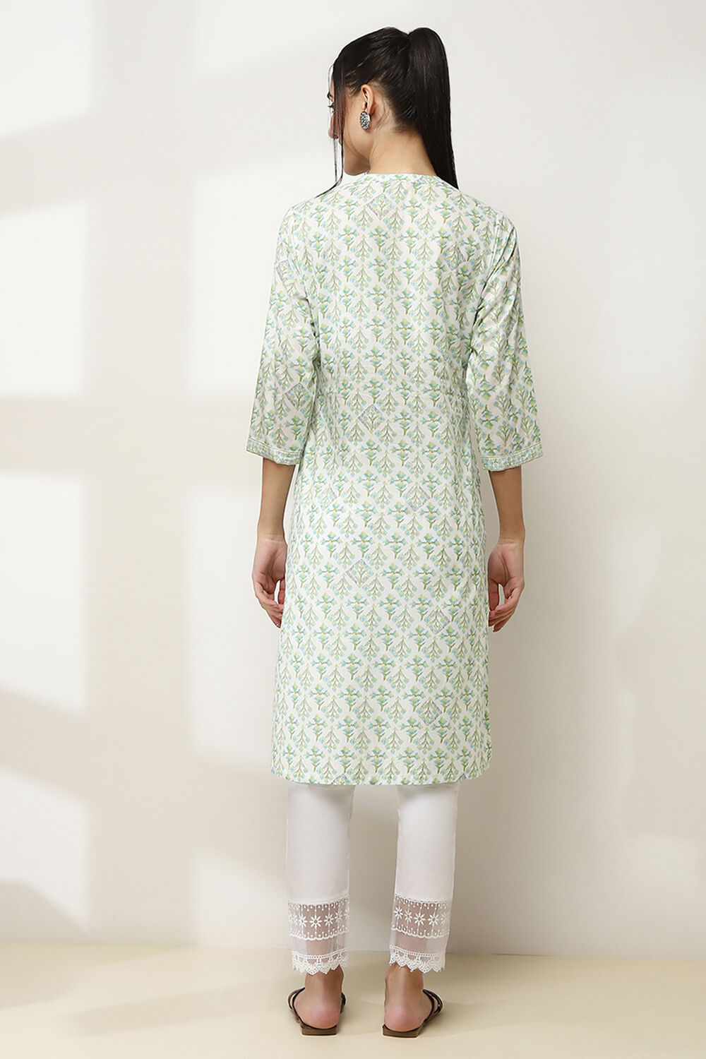 Off-White and Green Cotton Straight Kurta image number 3