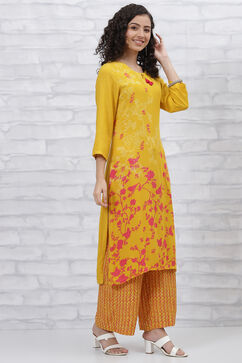 Yellow LIVA Straight  Kurta Pants Set image number 5