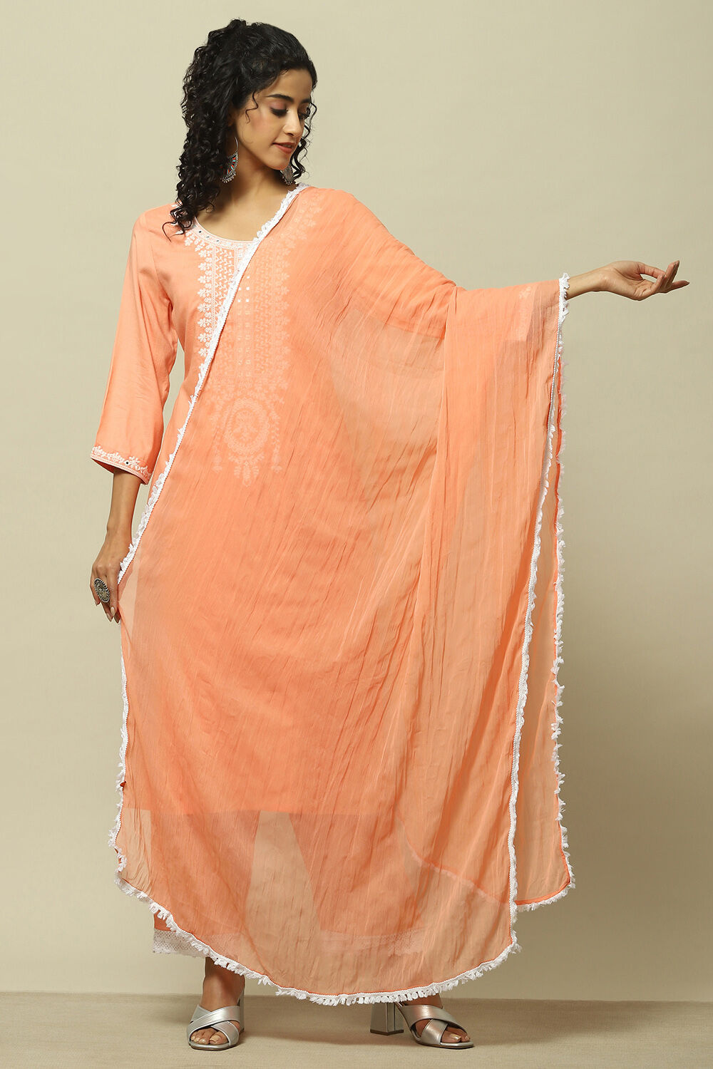 Coral Poly Chiffon Solid Crinkled Dupatta image number 0