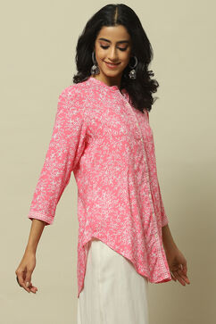 Pink Floral Printed Straight Indie Top image number 4