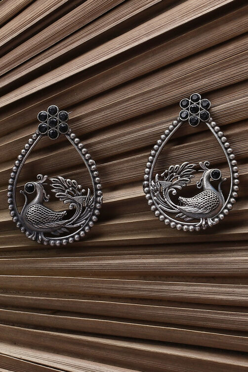 Black Metal Brass Earrings image number 4