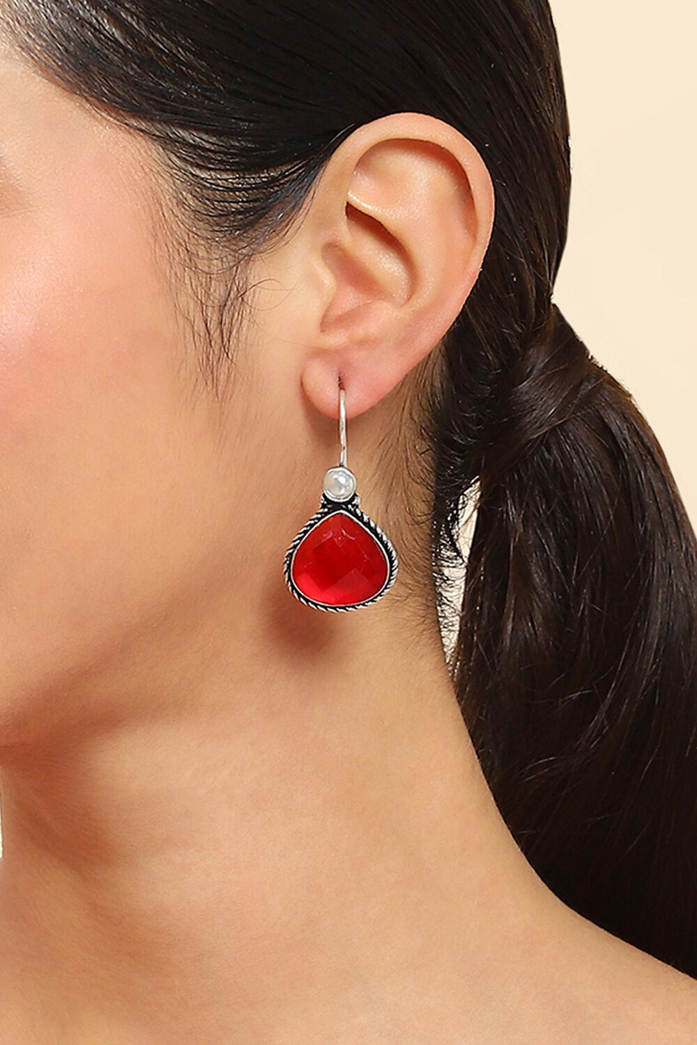 Maroon Brass Jhumka image number 1