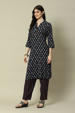 Navy Blue Cotton Blend Straight Printed Kurta Palazzo Suit Set image number 3