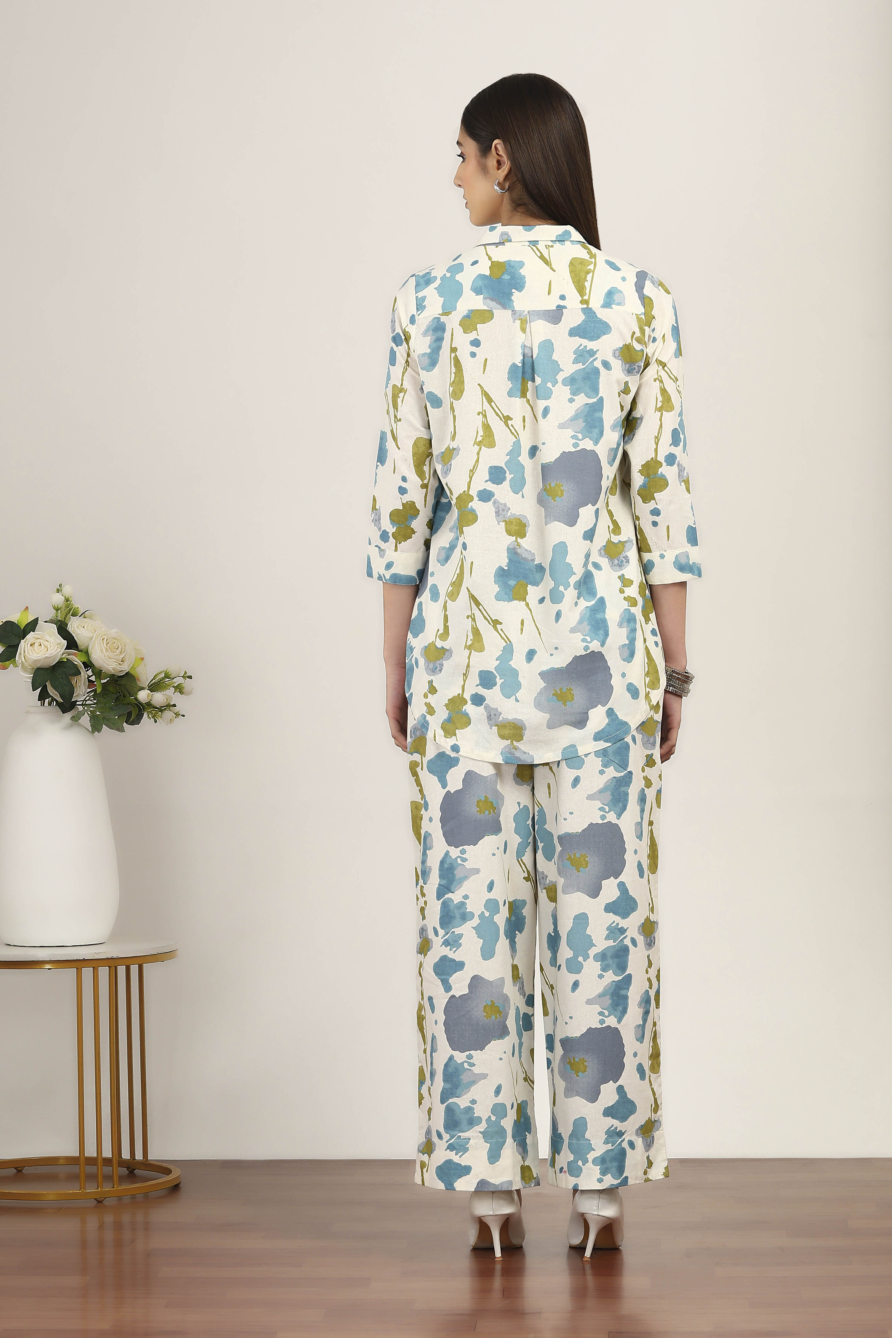 White Cotton Blend Cotton Flex Kurta Pants Set image number 4