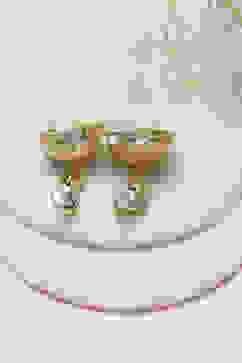 Gold Brass Jhumka image number 2