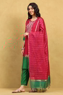 Pink Viscose Blend Solid Straight Suit Set image number 3