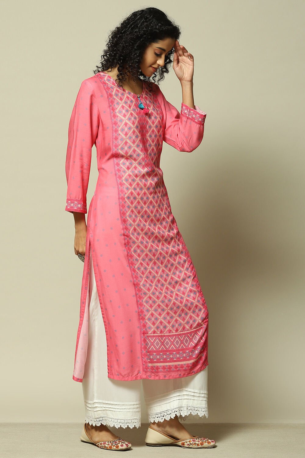 Pink LIVA Straight Printed Kurta image number 4