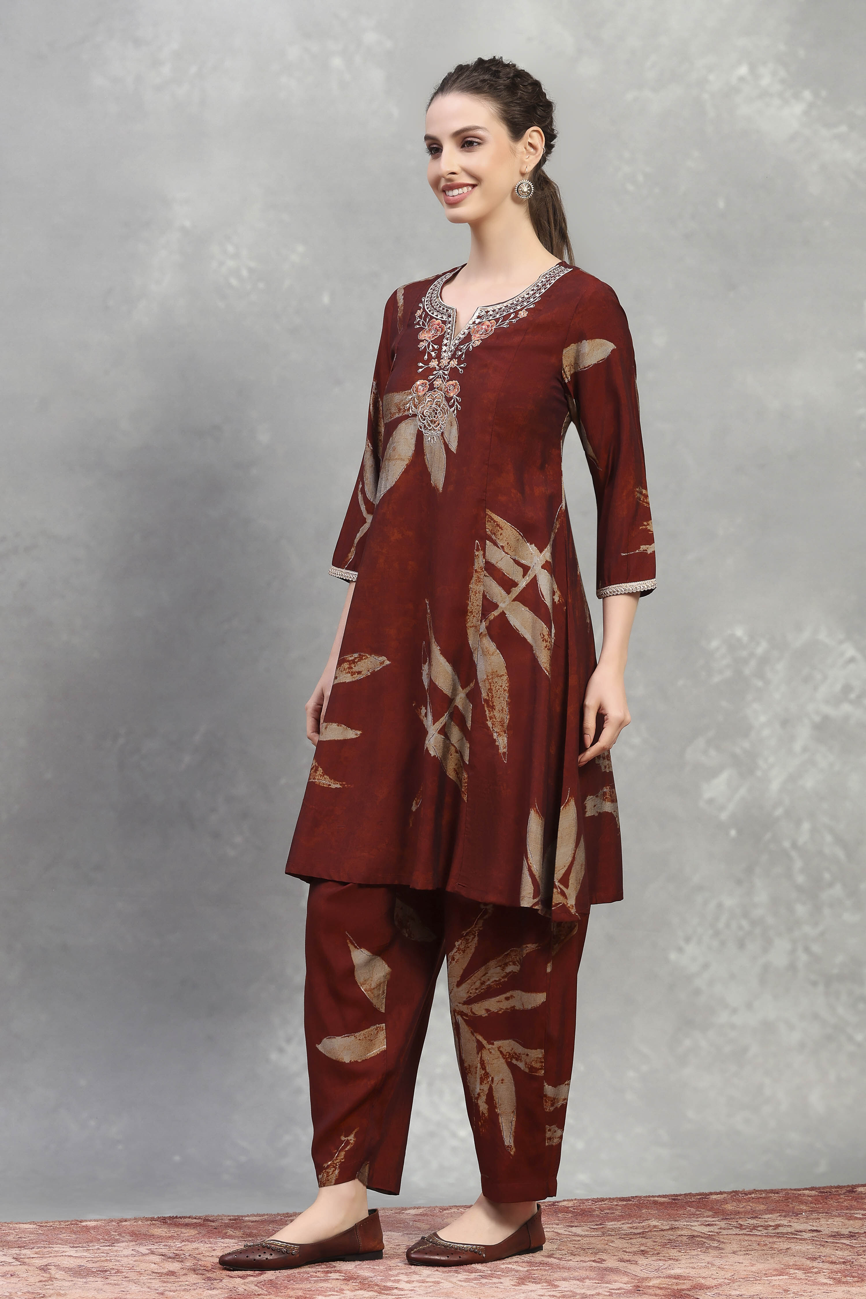 Blue Rust Viscose Blend Printed Kalidar Kurta Pants Set image number 3