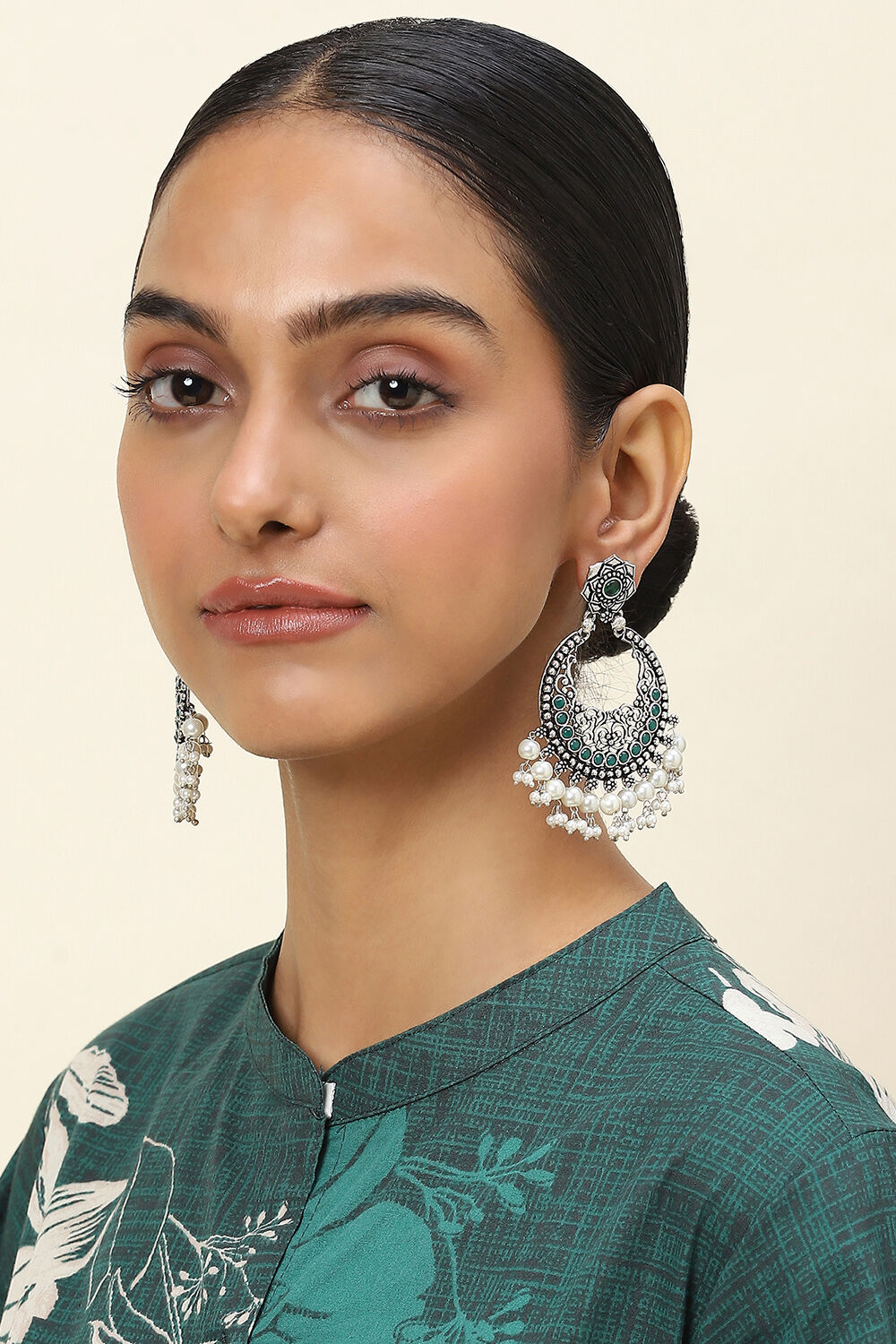 Green Alloy Chaandbalis image number 3