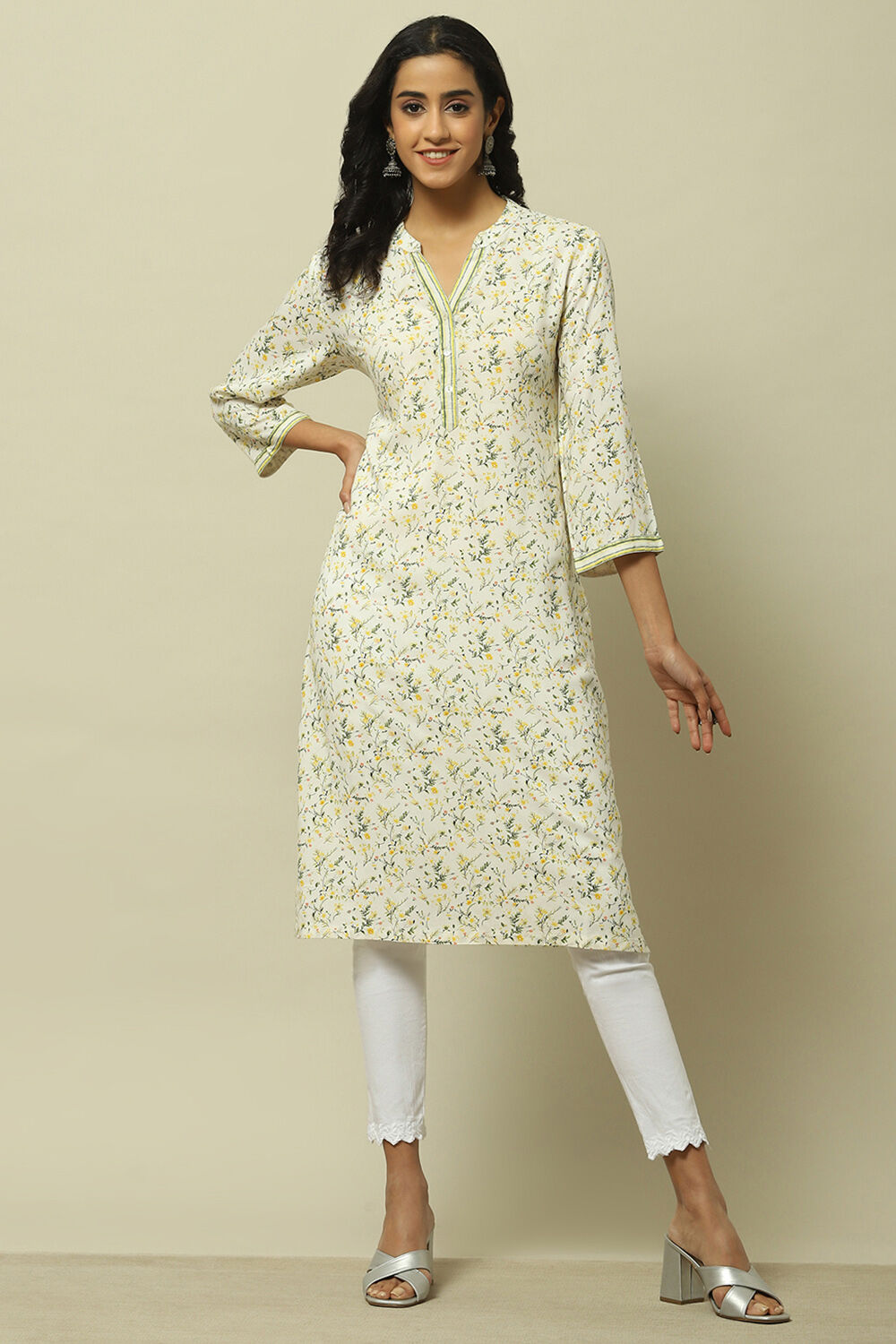 White Floral Printed Straight Kurta image number 0