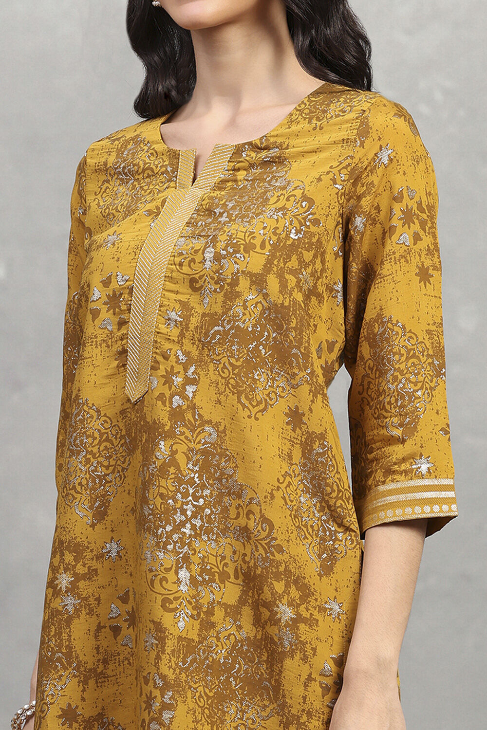 Yellow Viscose Blend Printed Straight Kurta image number 1