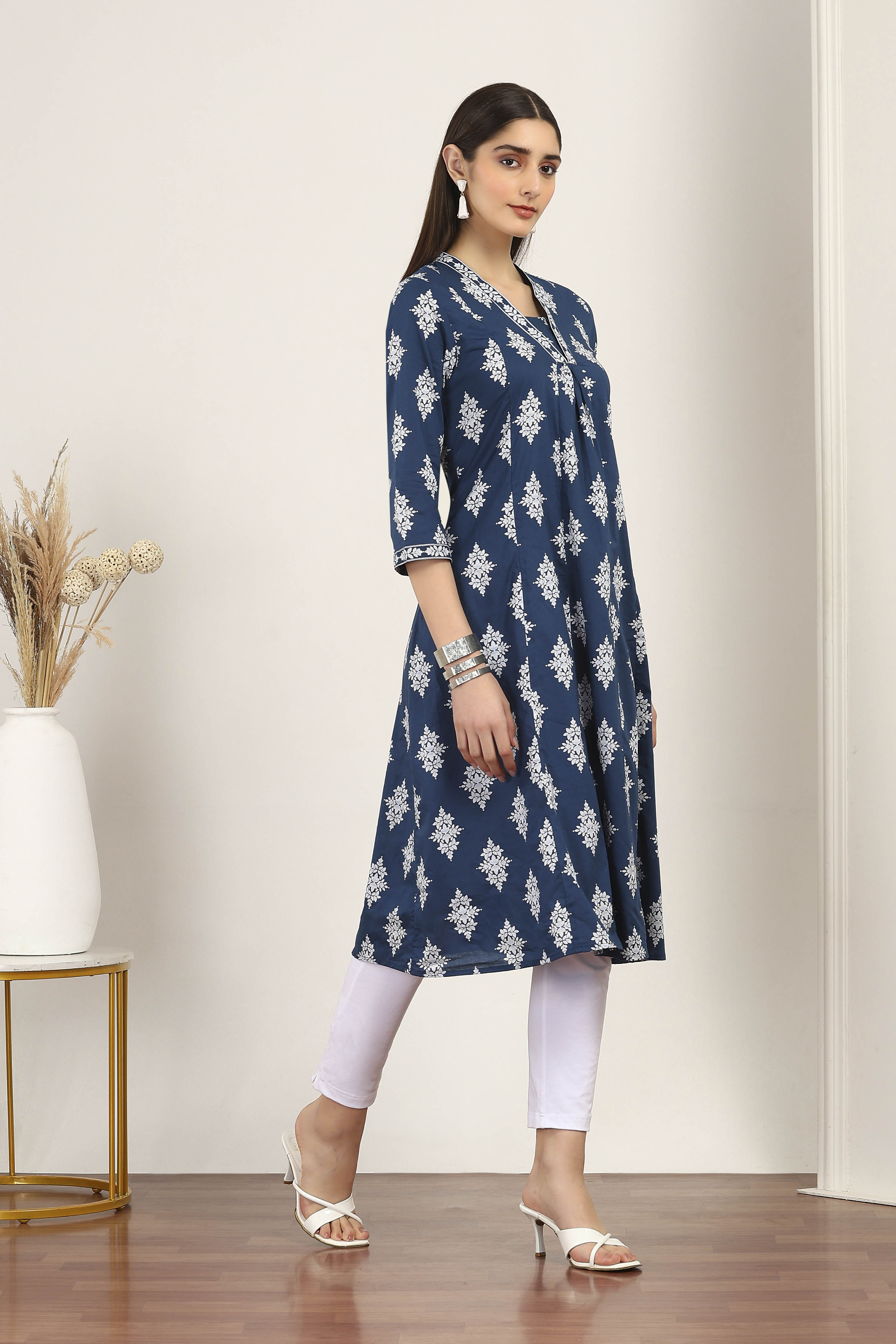 Blue Cotton A-line & Kalidar Kurtas image number 4