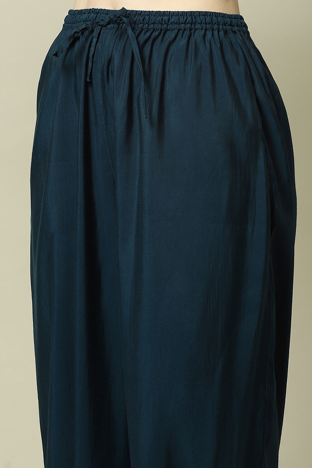 Blue Bandhani Print Straight Kurta & Salwar Suit Set image number 2