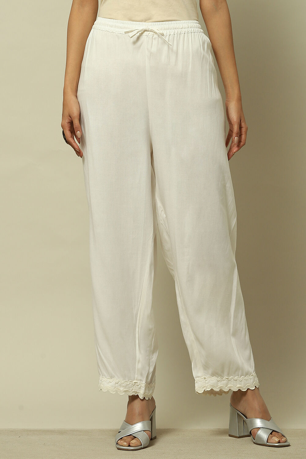 White Viscose Solid Straight Fit Palazzo image number 5