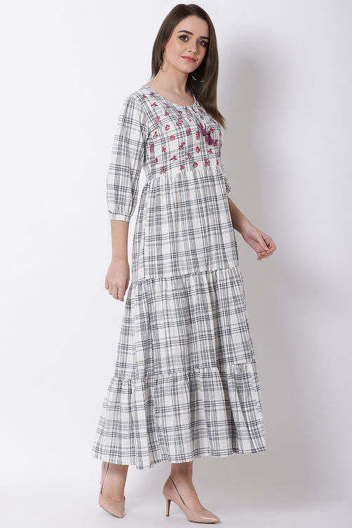 White Cotton Dress image number 3