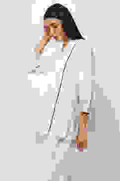 Off-White Cotton Blend Straight Top image number 2