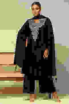 Green Poly Velvet Straight Solid Kurta Palazzo Suit Set image number 0