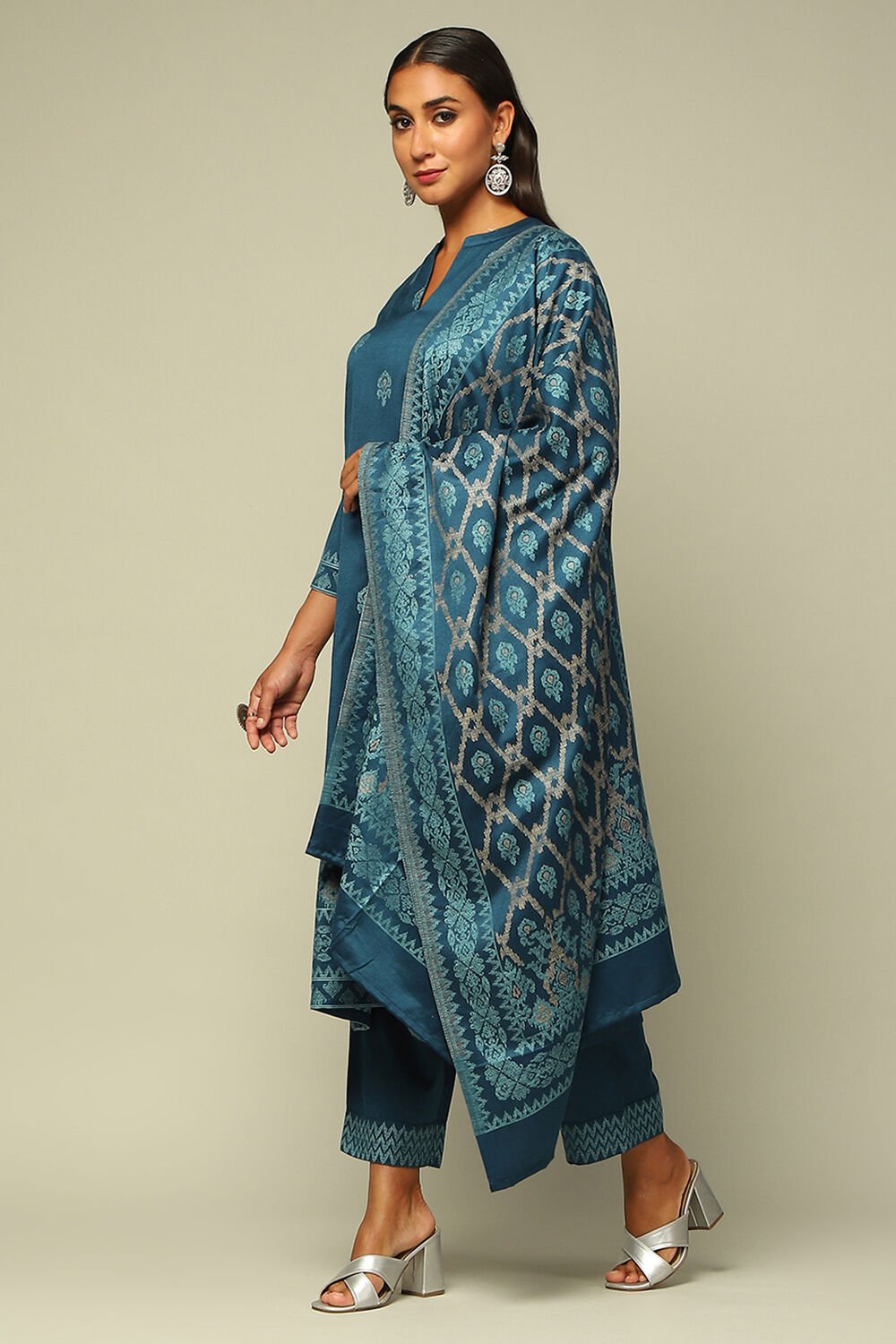 Blue Acrylic Straight Yarn Dyed Kurta Palazzo Suit Set image number 3