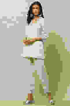 Off-White Geometric Printed Straight Indie Top image number 0