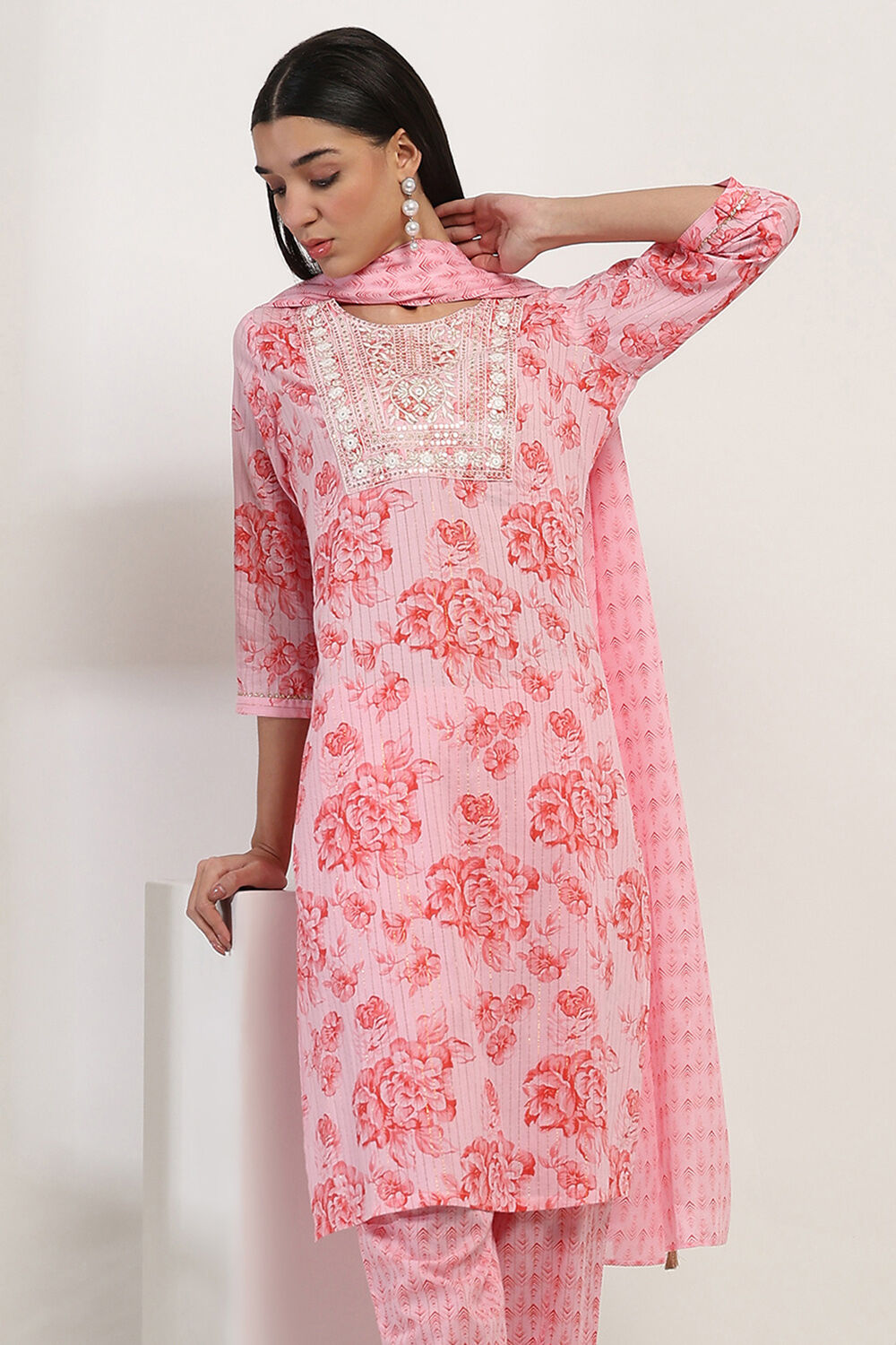 Pink Cotton Printed Straight Suit Set image number 7