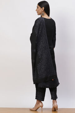 Black Acrylic Straight Suit Set image number 4
