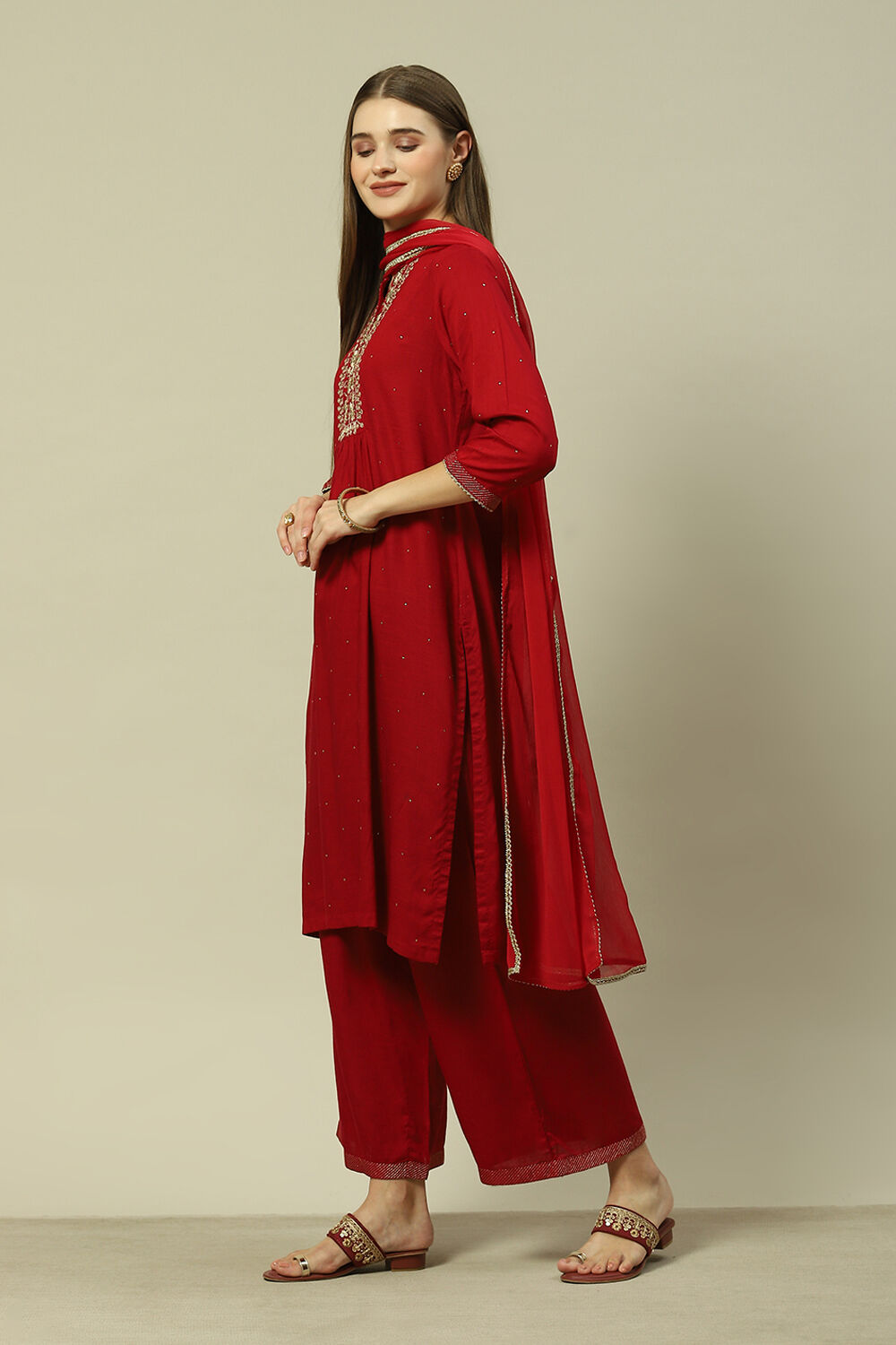 Red LIVA Straight Printed Kurta Palazzo Suit Set image number 4