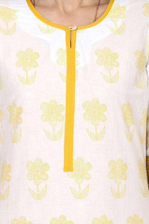 White Straight Cotton Kurta image number 4