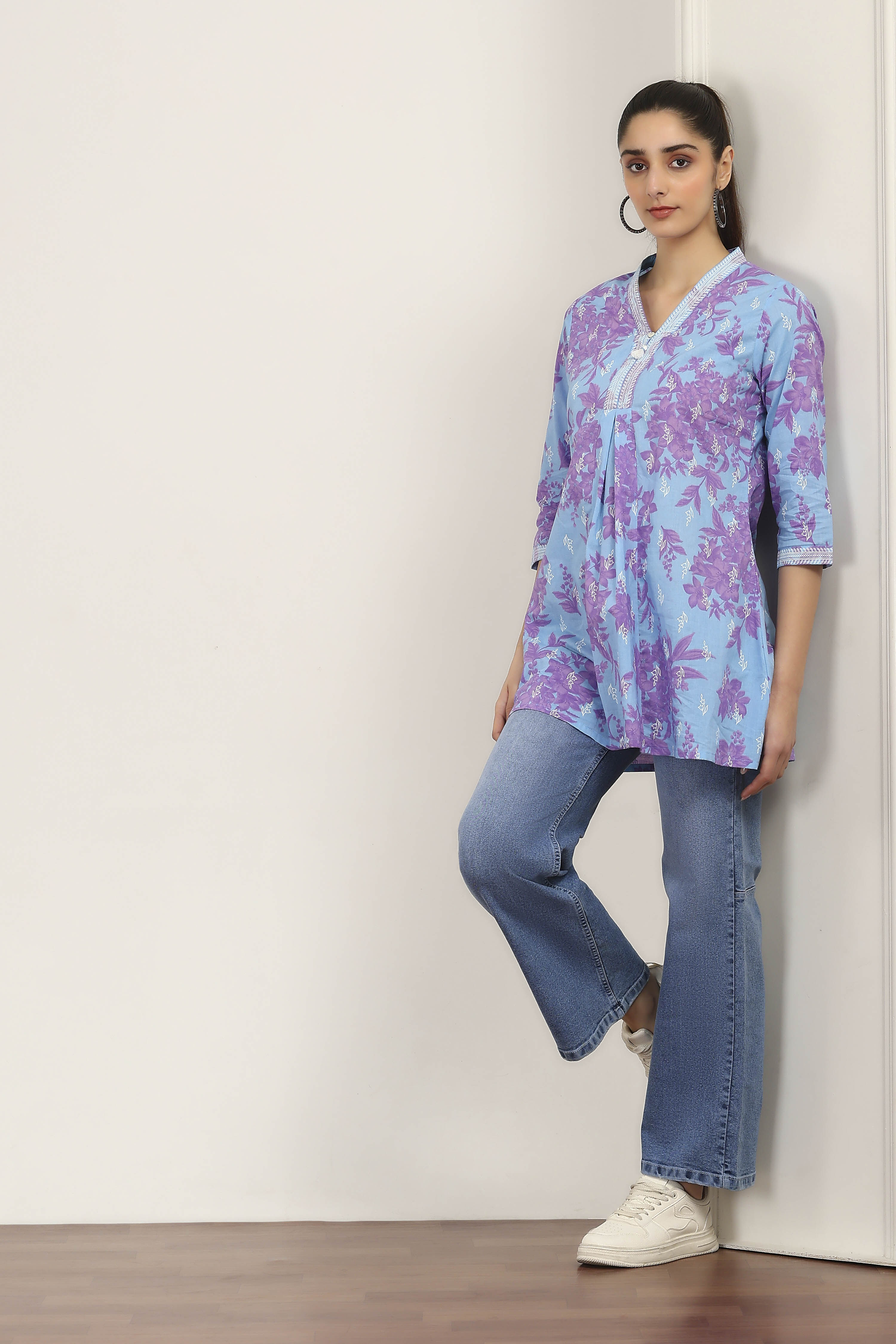 Blue Cotton Straight Tops image number 0