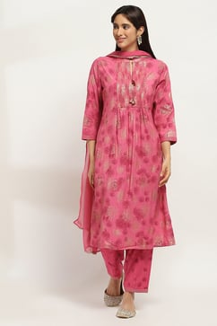 Onion Pink Viscose Blend Gathered Printed Kurta Salwar Suit Set image number 6