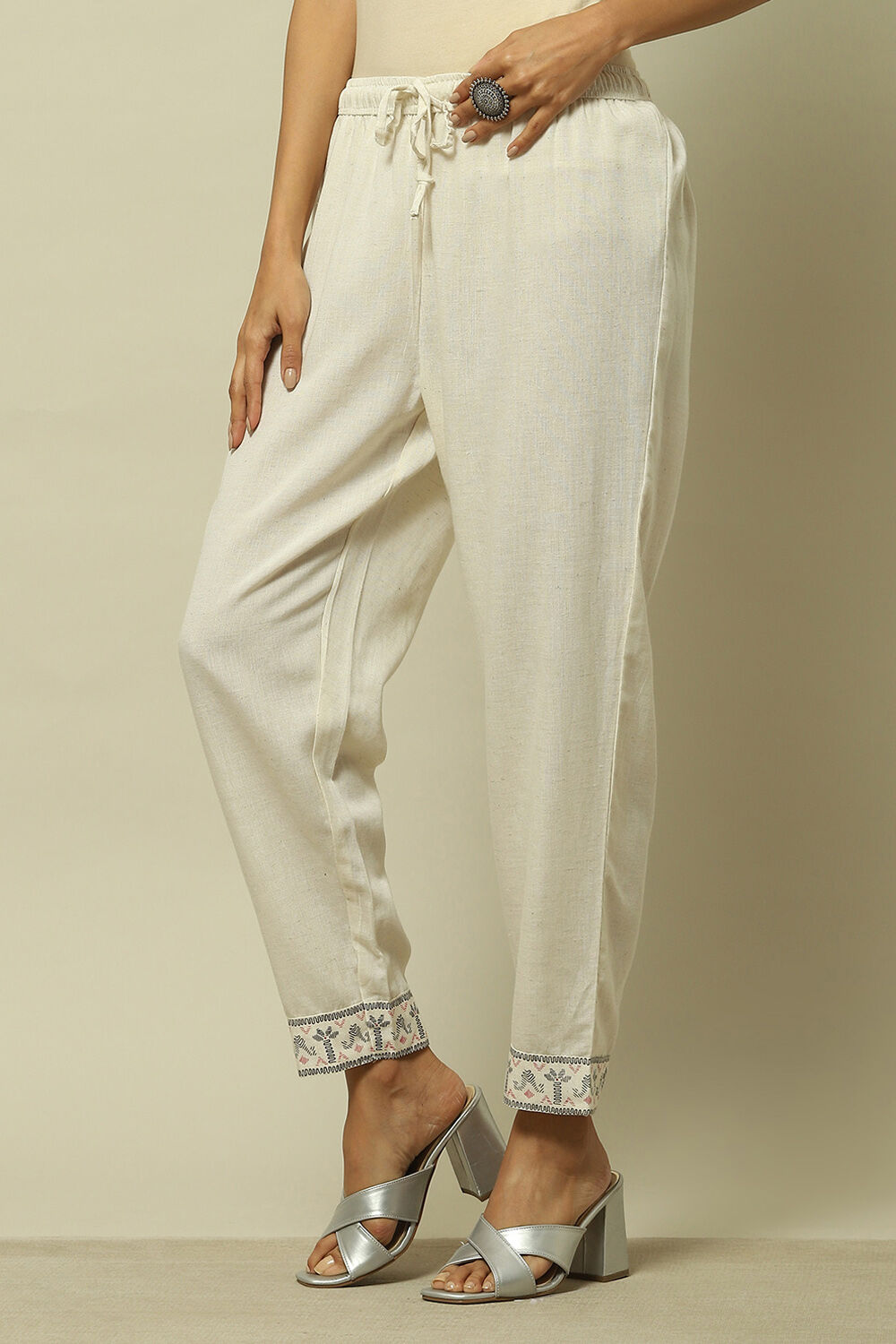 Off-White Viscose Solid Straight Fit Palazzo image number 2