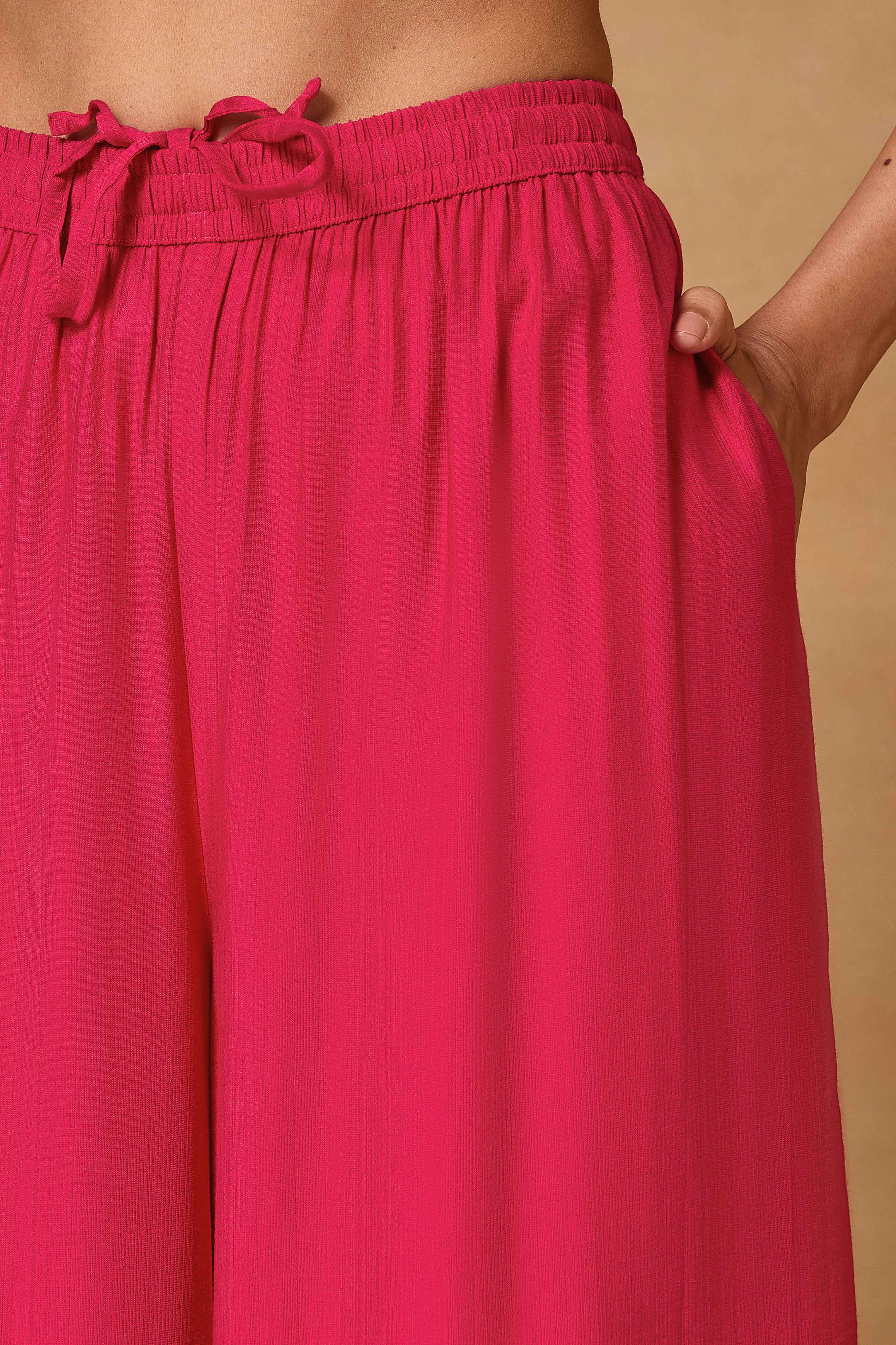 Pink Viscose Blend Straight Solid Suit Set image number 2